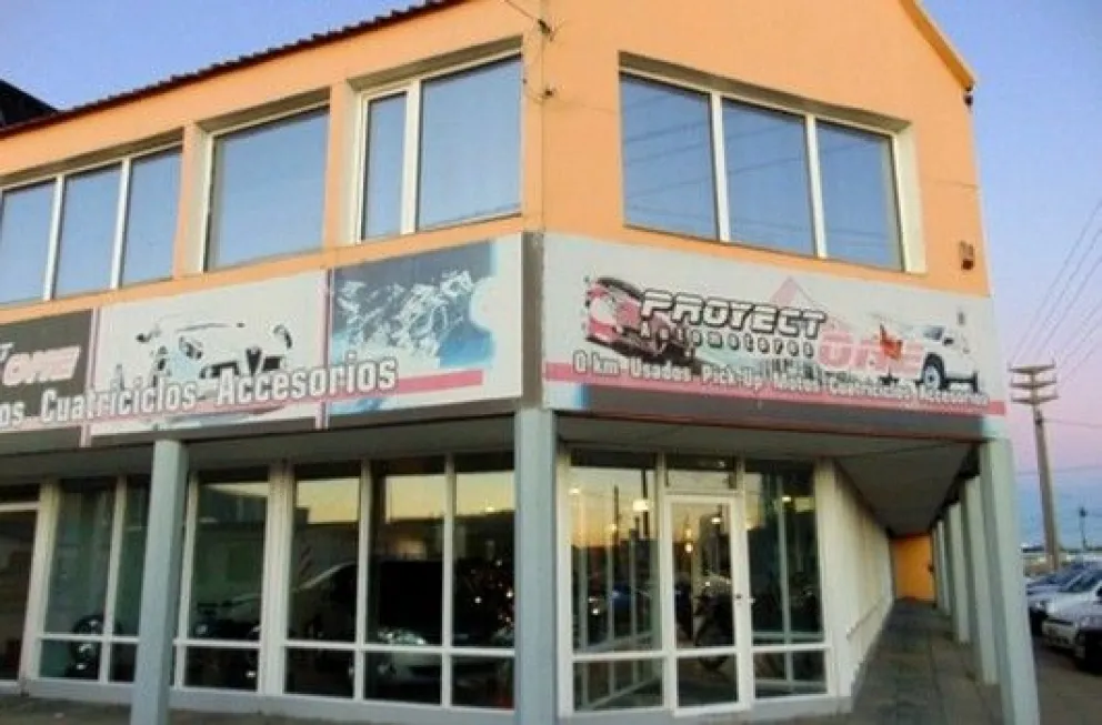 Propiedades, empresas y un testaferro en Río Grande