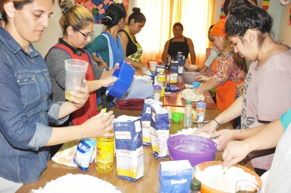 Talleres de oficios y programas para conocer capacidades propias y alentar la salida laboral 