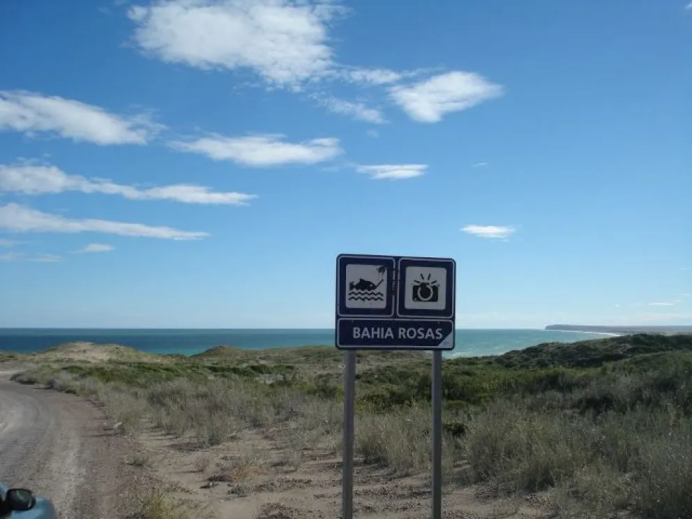 Grave vuelco cerca de Bahía Rosas