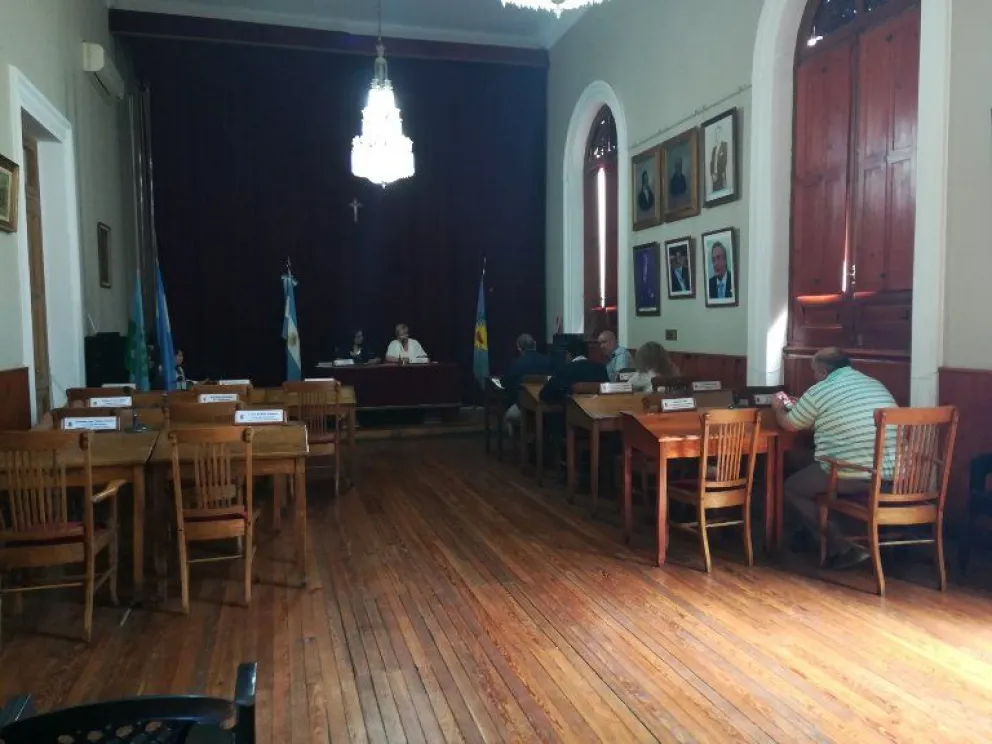 Por falta de quórum se levantó la sesión especial