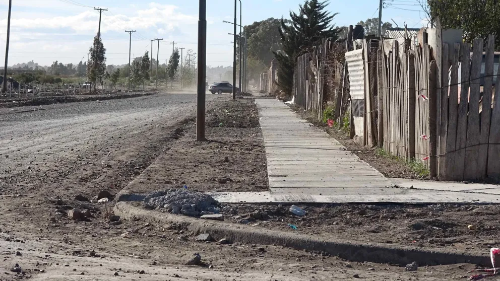 Construirán veredas de hormigón en todo el barrio 30 de Marzo