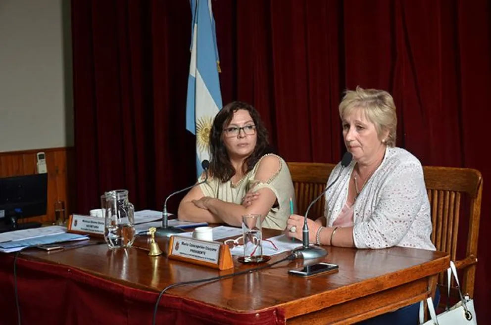 Las autoridades del Concejo pusieron a disposición sus renuncias