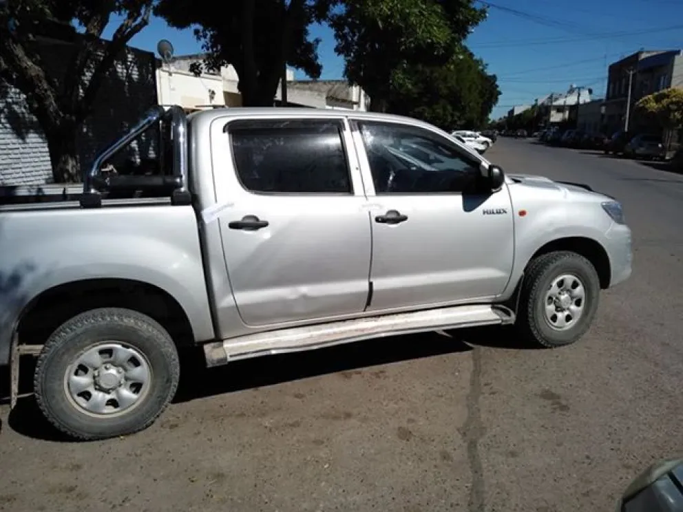 Robaron una Toyota Hilux y la encontraron en el Lavalle