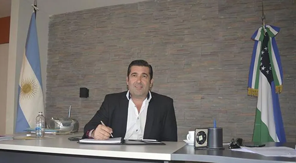 Iribarren analiza dejar la intendencia de Sierra Grande