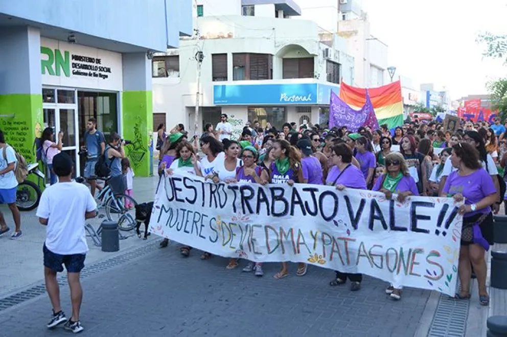 Entre la lucha de la mujer y la puesta en duda de su palabra