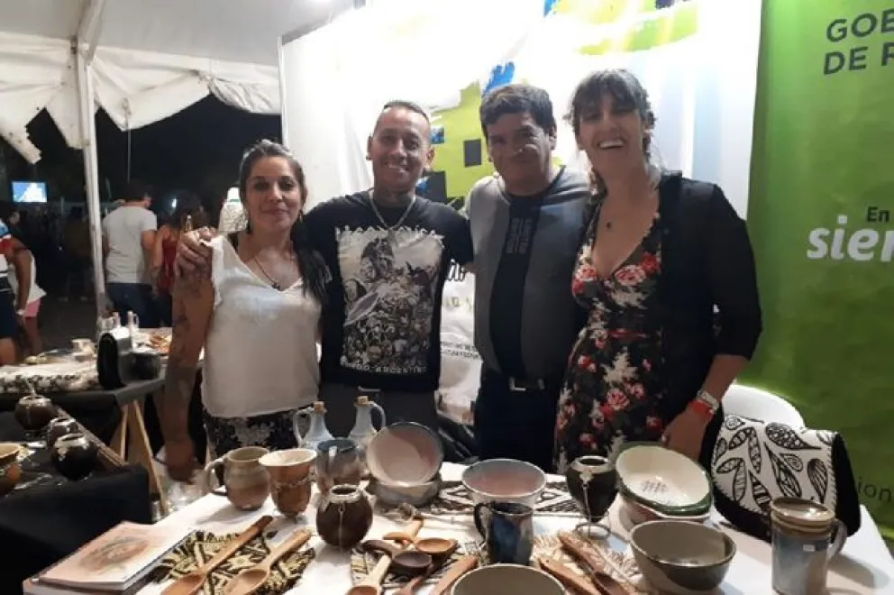 El Mercado Artesanal presente en las fiestas populares