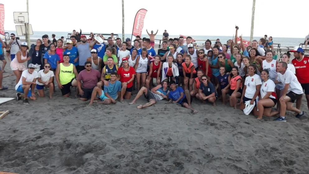 Panteras, Only beach, Pa que me invitan y EM Patagones se consagraron