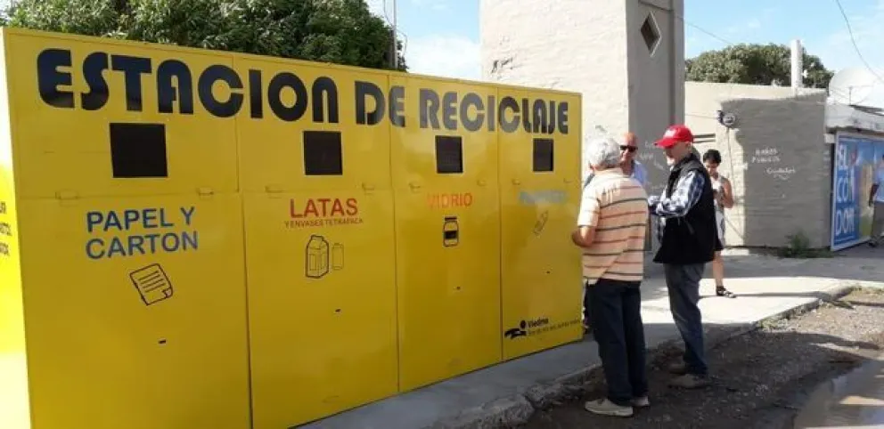 Estaciones de reciclaje en dos paradores de El Cóndor