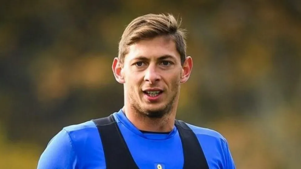 Encuentran restos que serían del avión de Emiliano Sala
