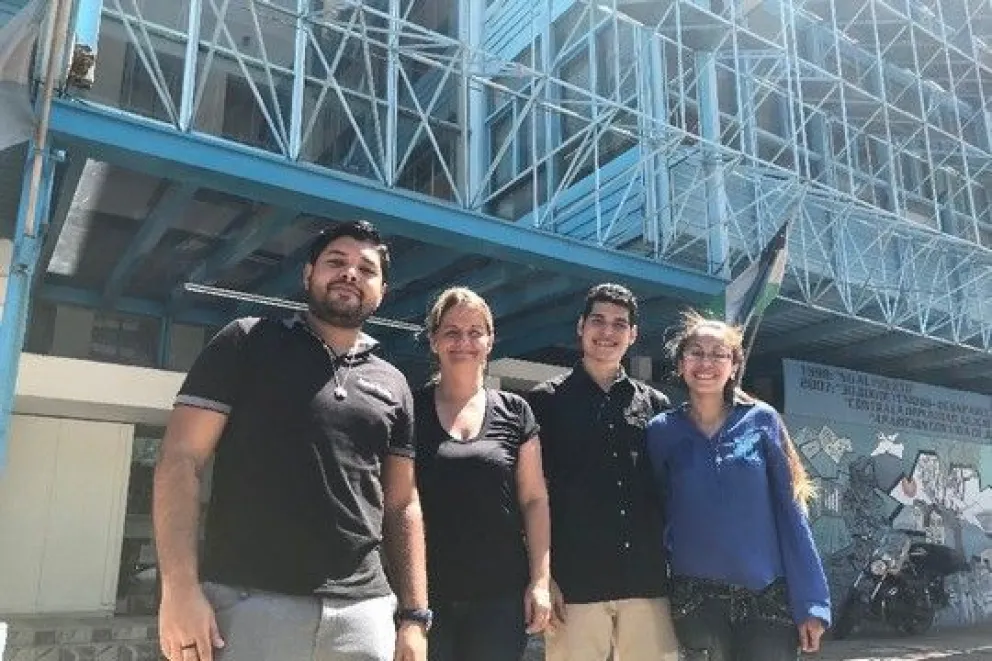 Primeros médicos venezolanos con matrícula provincial