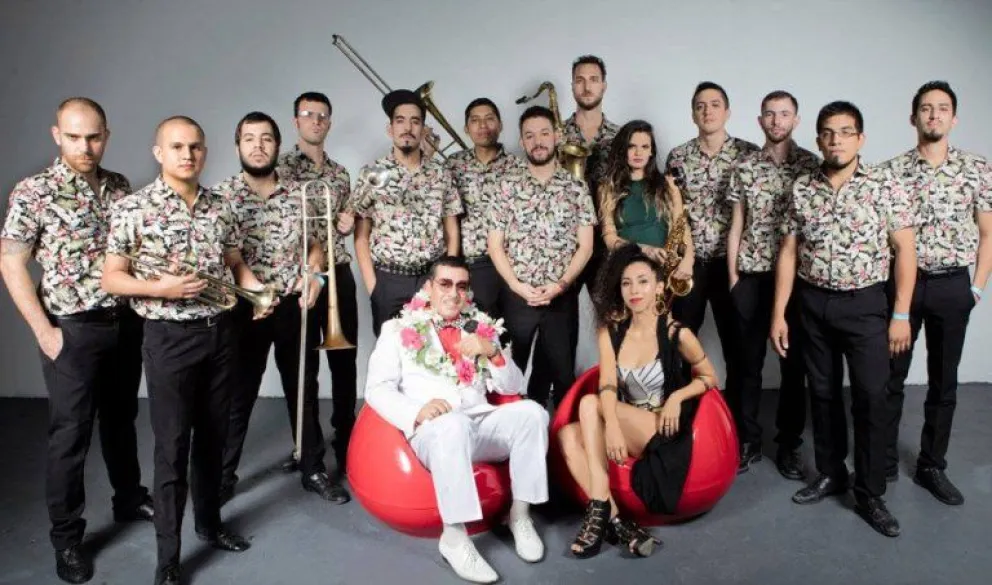 Cumbia colombiana en la Fiesta del Río