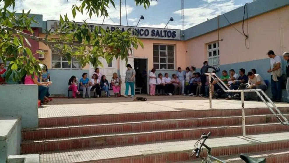 Un médico fue nombrado, tenía condena por abuso y los compañeros lo denunciaron