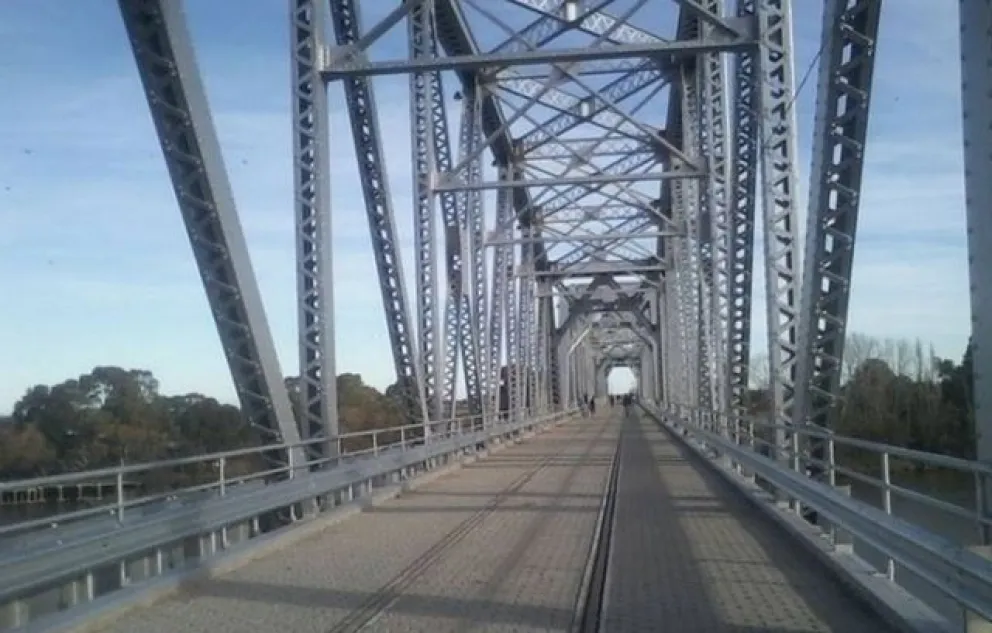 El martes se interrumpirá el tránsito en el puente Ferrocarretero