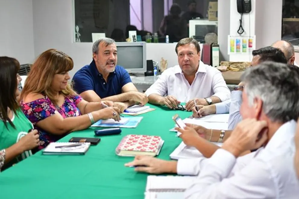 El gobierno y ATE acordaron aumentos del 70 por ciento para Título Profesional