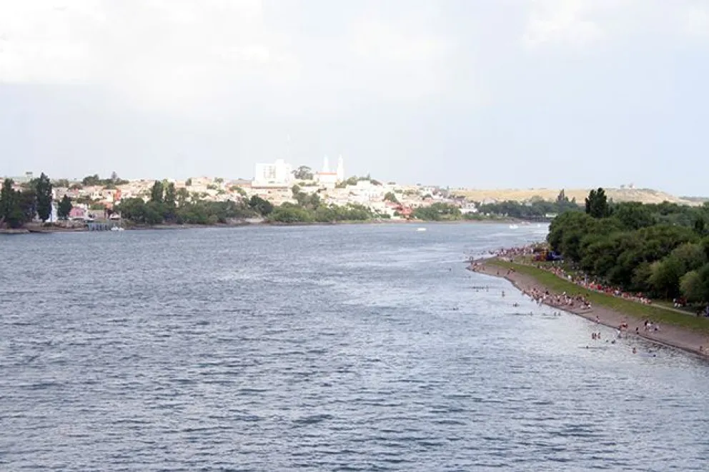 Alerta por el aumento del caudal del río Negro