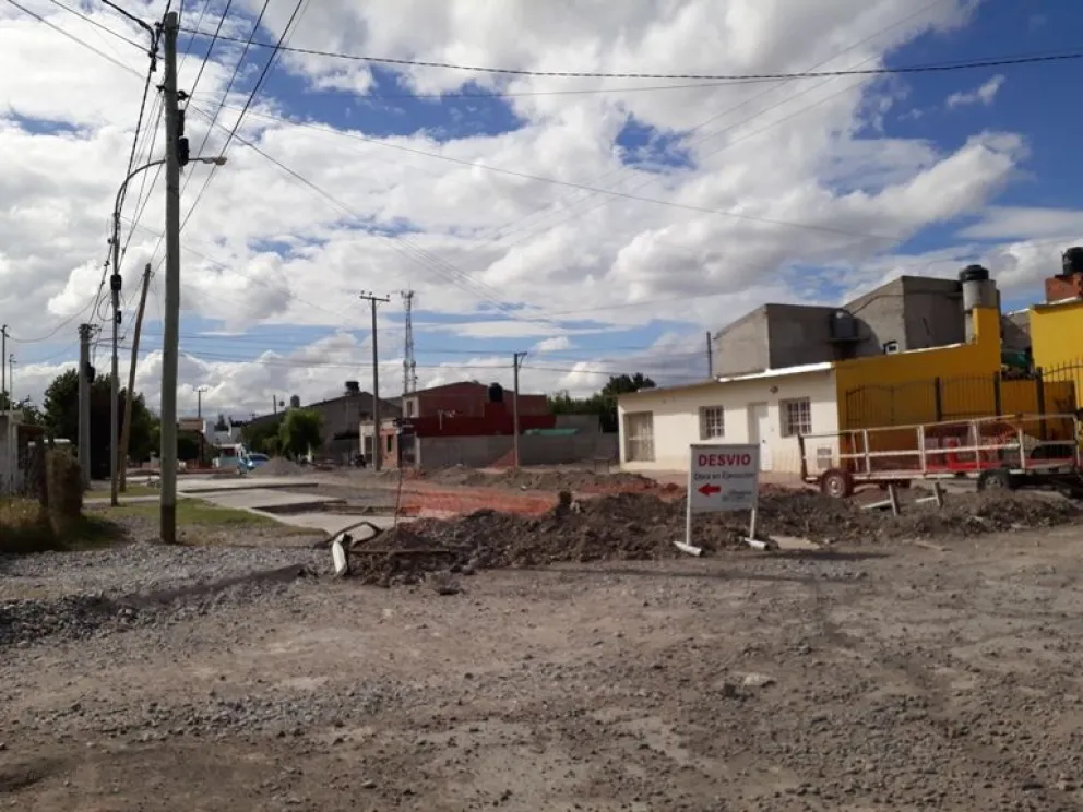 Comenzó la reparación de la calle Schieroni