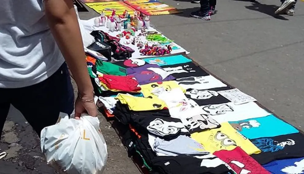 Hartazgo de los comerciantes por ventas ambulantes ilegales