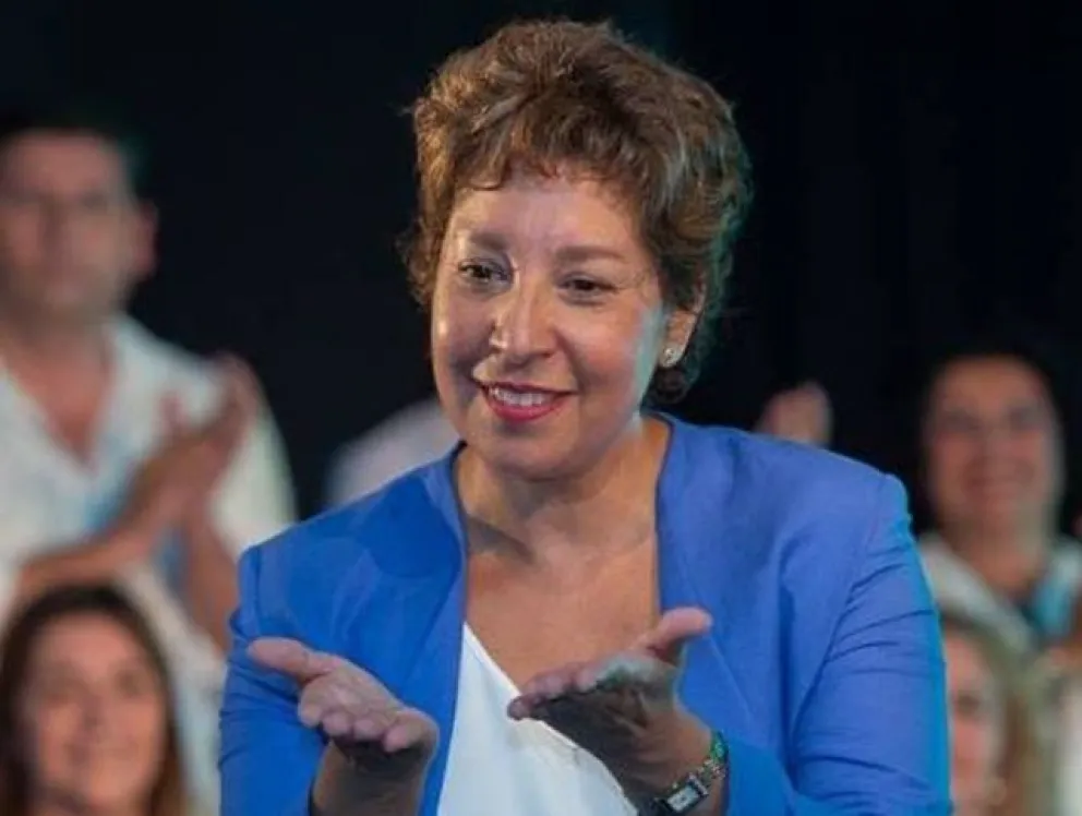 Arabela Carreras: "Hay un cariño muy grande por la figura del gobernador"