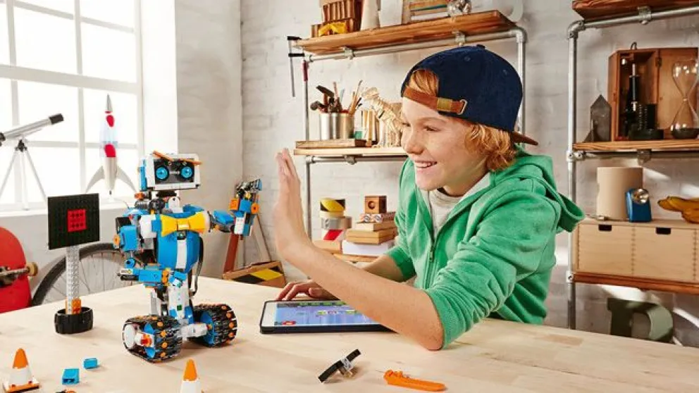 Bloques y robots para fomentar la curiosidad en los más chicos