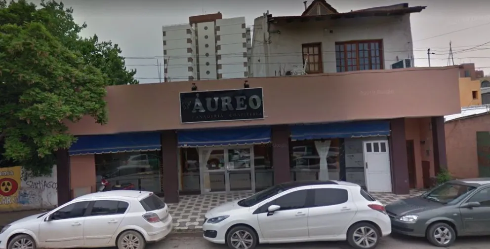 Un ladrón se robó una urna de donaciones en una panadería