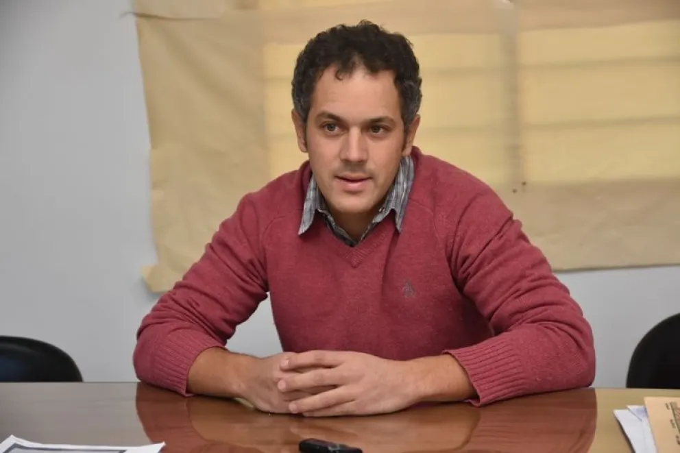 Santiago Cévoli. "Los caminos vecinales se encuentran de regulares a malos"