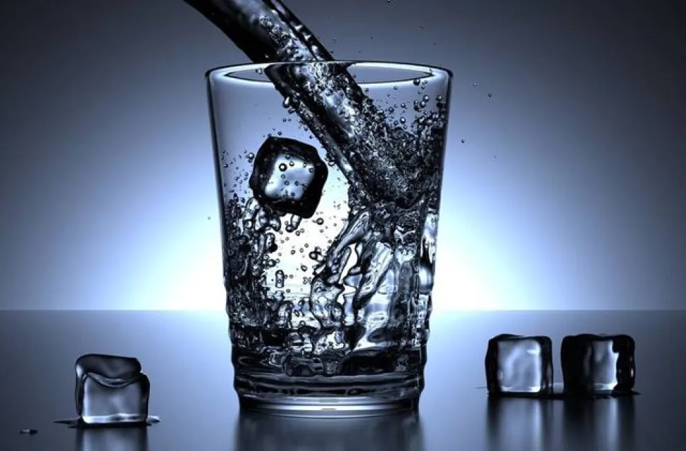Abren el primer bar de Europa en el que sólo se sirve agua