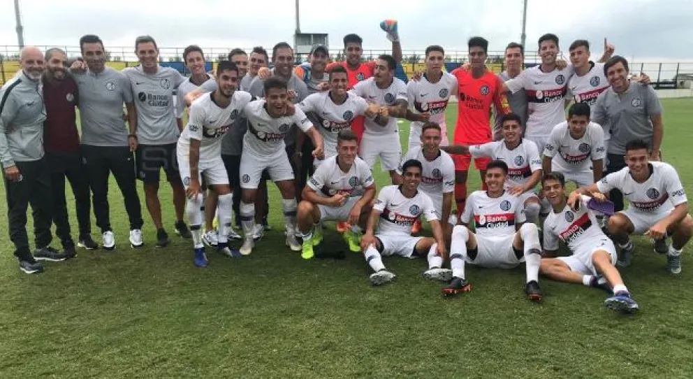 José Vivanco se consagró campeón con la Reserva de San Lorenzo
