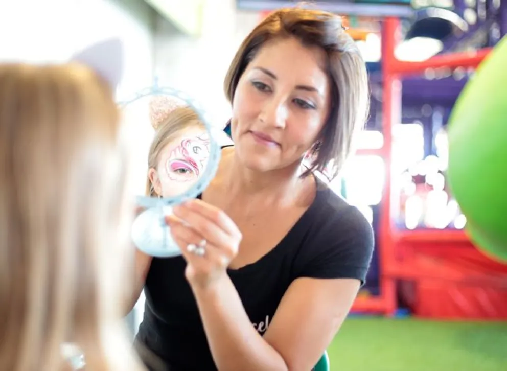 “El maquillaje artístico es color, es crear, es arte”