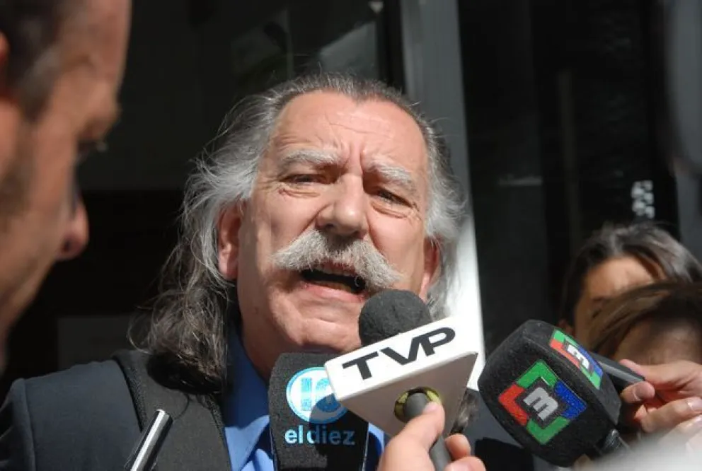 Aurelio Vázquez dijo que "es un crimen" que la Izquierda no vaya unida