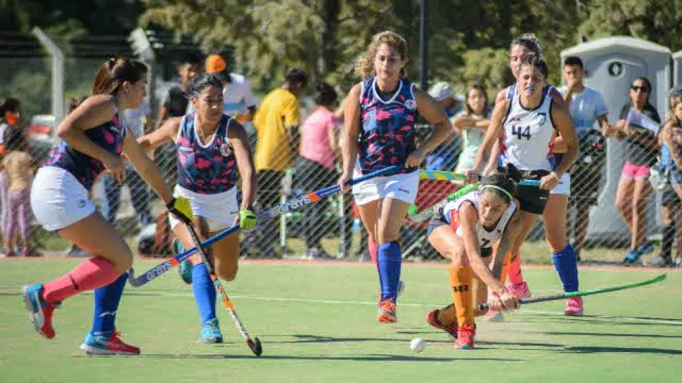 El hockey local abrió la temporada