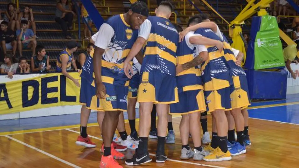 Atenas festejó ante La Unión en el cierre de su gira