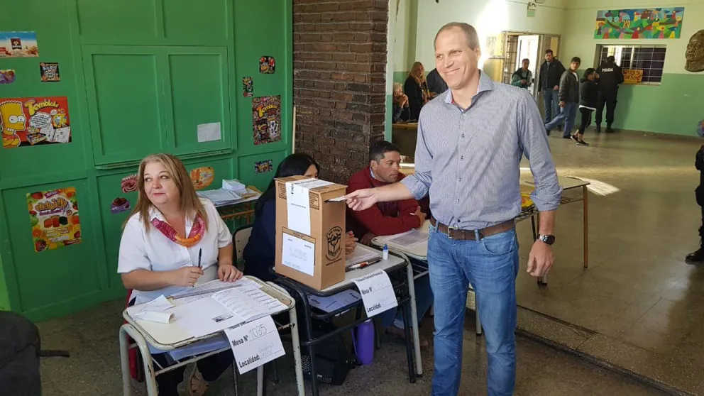 Alejandro Palmieri ejerció su voto y recordó a Manu Ginobili