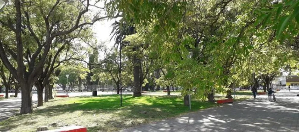 Se inició la obra de puesta en valor de la plaza San Martín