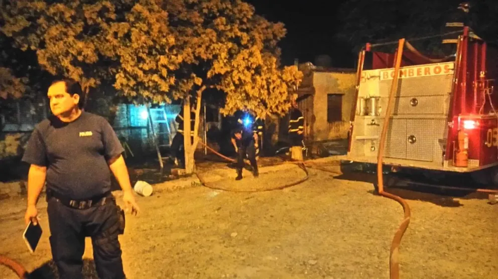 Familia afectada por un incendio pide ayuda