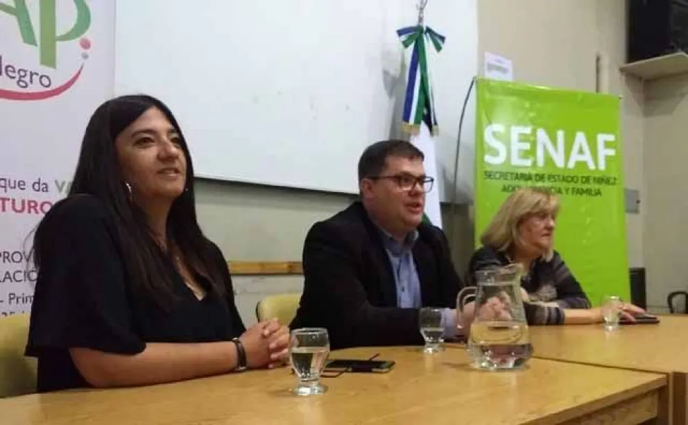 Profesionales de la SENAF se especializarán en Políticas Sociales