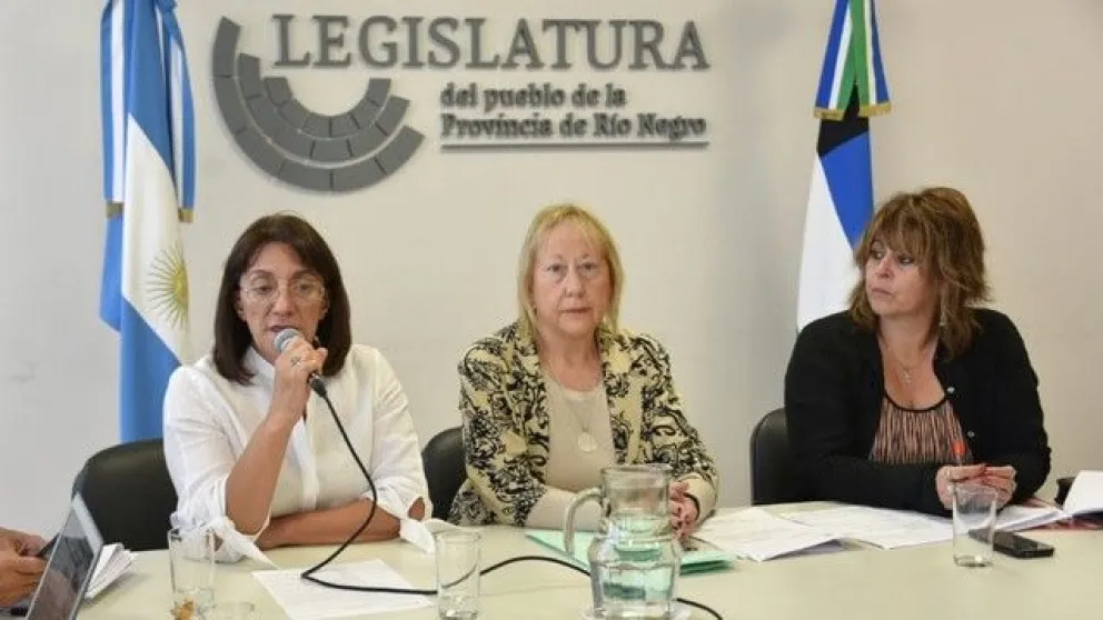 Promueven programa para la construcción de viviendas para docentes