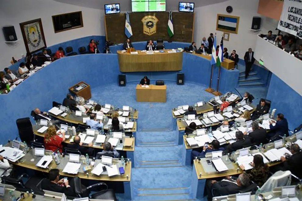 Este viernes sesionará la Legislatura con las viviendas para docentes como tema central