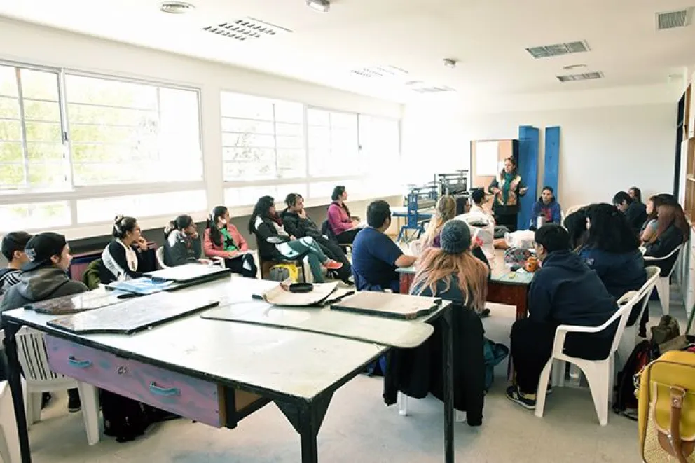 Llaman a licitación para cubrir el servicio de transporte escolar