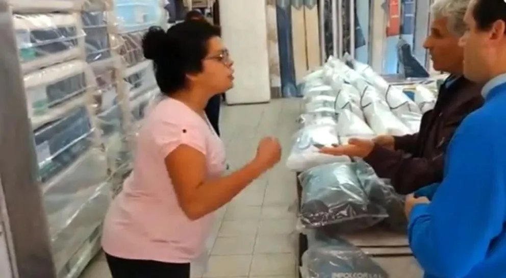 Una comerciante echó de su local a un político de Cambiemos en campaña