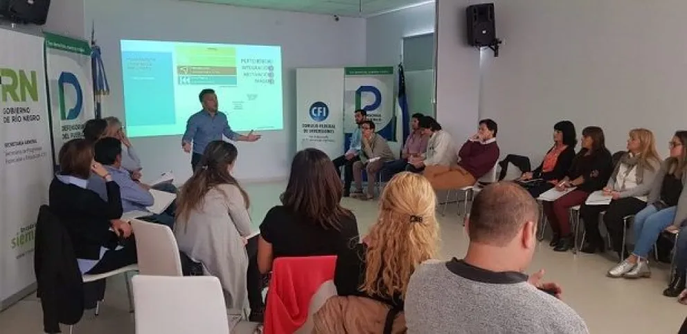 APEL participa en elaboración del Plan Estratégico Institucional