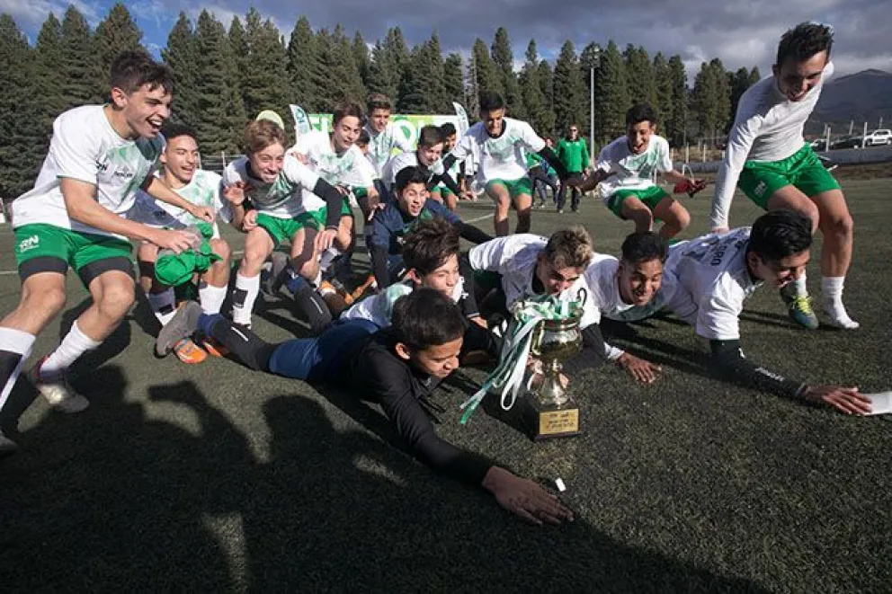 Río Negro campeón en su tierra