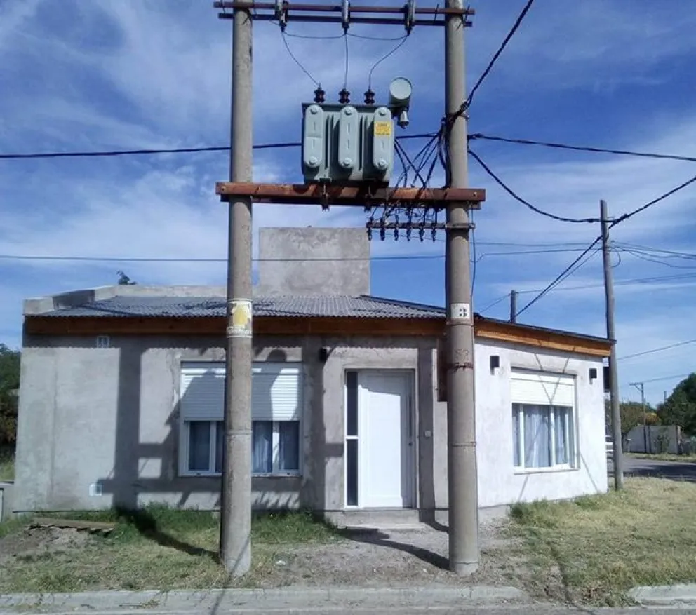 Solicitan gestiones para reubicar un transformador de PCB