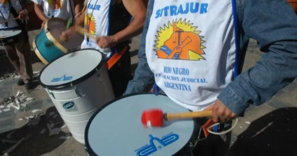 Los judiciales protestan “para que no nos roben el futuro”