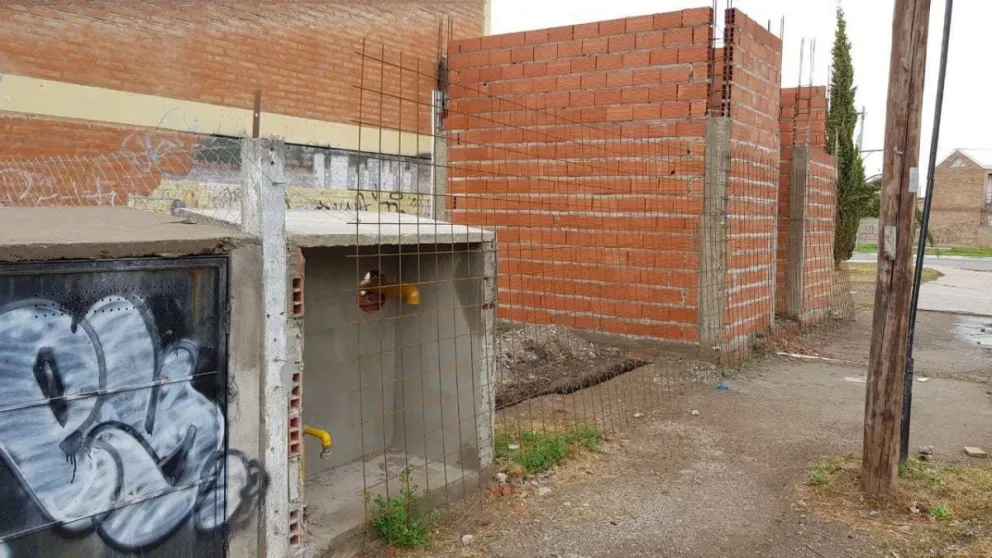 Chicos de la Escuela Secundaria 4 están sin clases por fallas en la calefacción