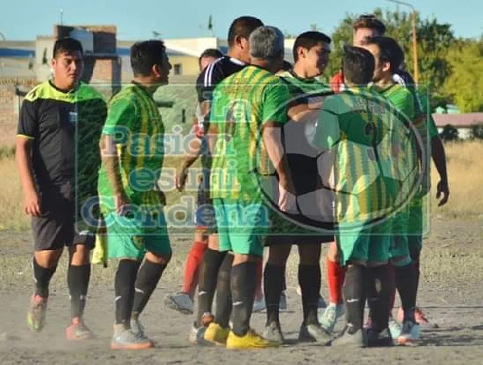 Bronca en Boulevard por la sanción que recibieron cinco futbolistas