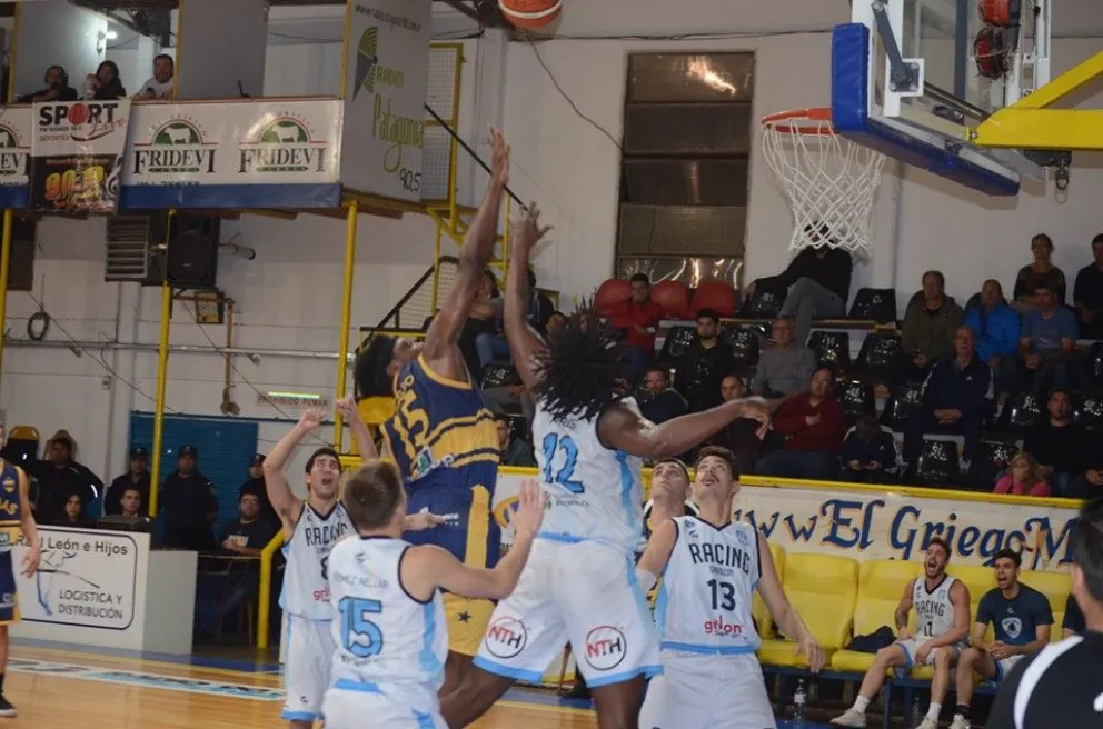 Atenas tiene una nueva chance de cerrar la serie en casa