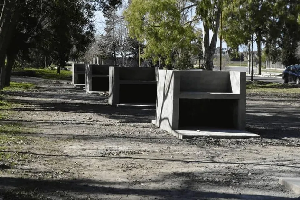 Quejas por falta de baños en la zona de fogones de la Costanera Norte