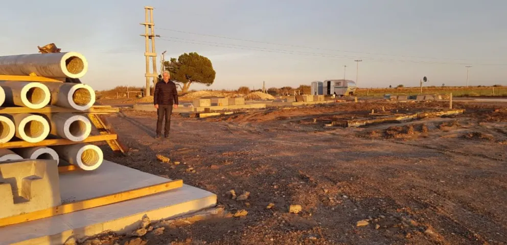 Zara visitó la obra del tendido eléctrico camino a La Baliza