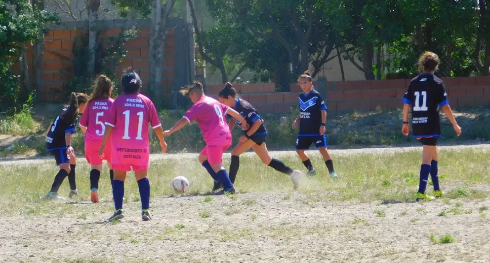 Comenzó a jugarse la Liga Municipal Femenina