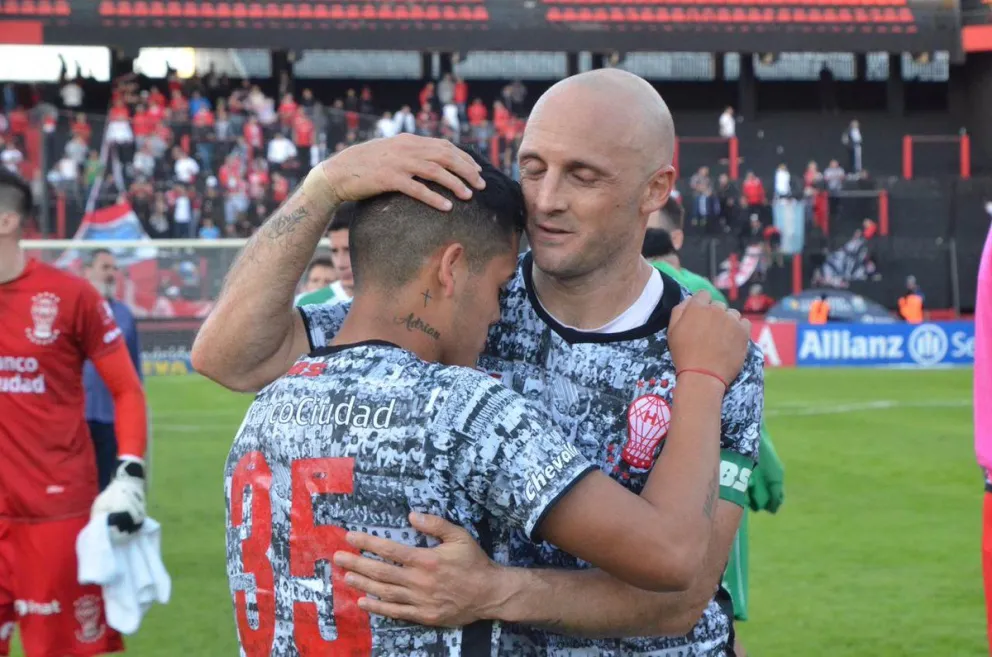 Agustín Curruhinca debutó en la primera de Huracán
